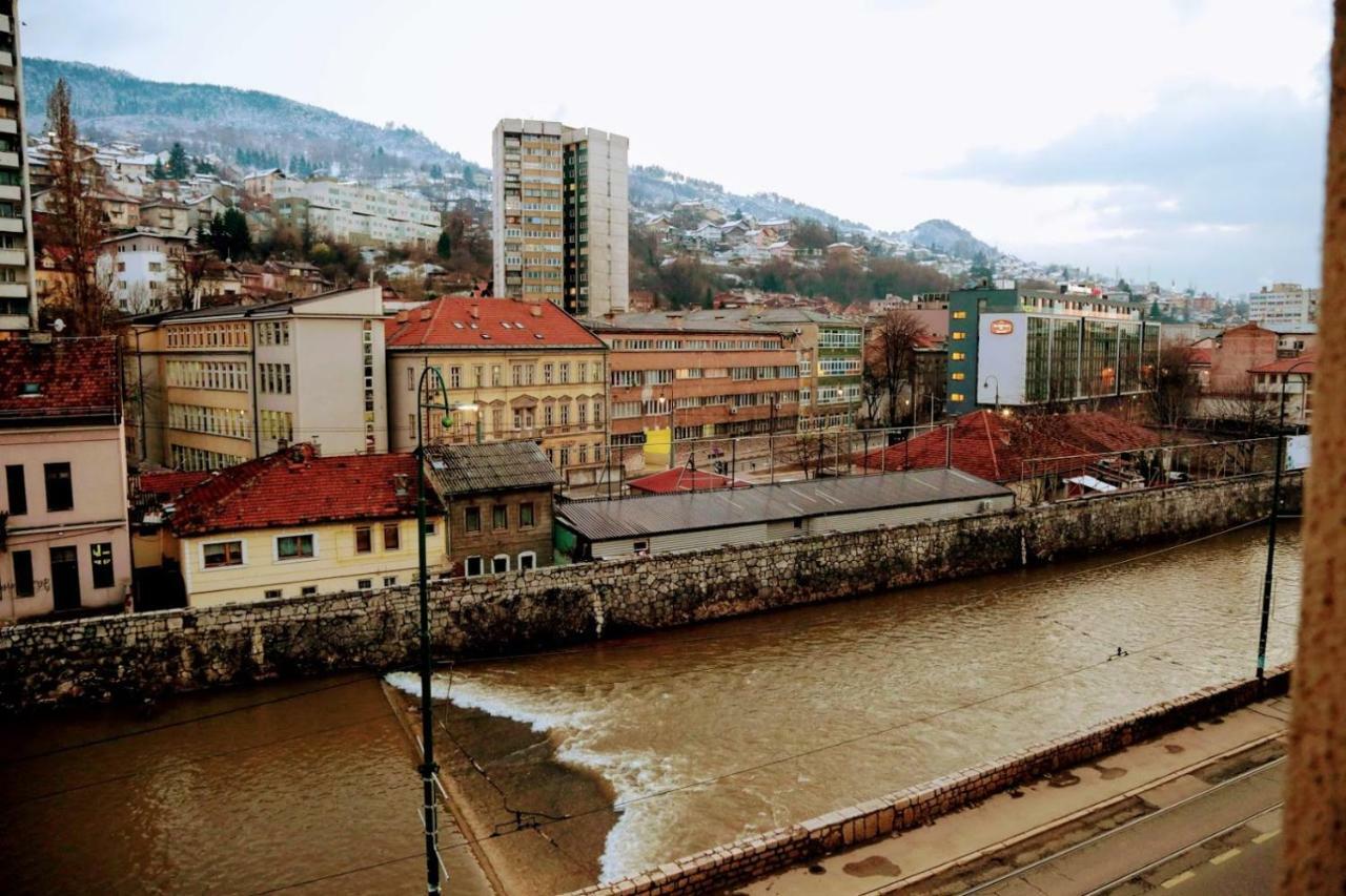 Cinema Courtyard Apartment Sarajevo Exterior photo